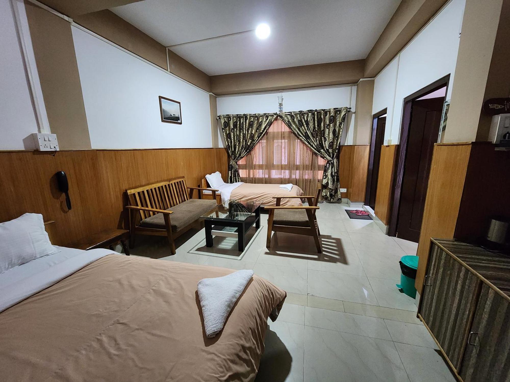 Hotel The Oak Tawang Zewnętrze zdjęcie