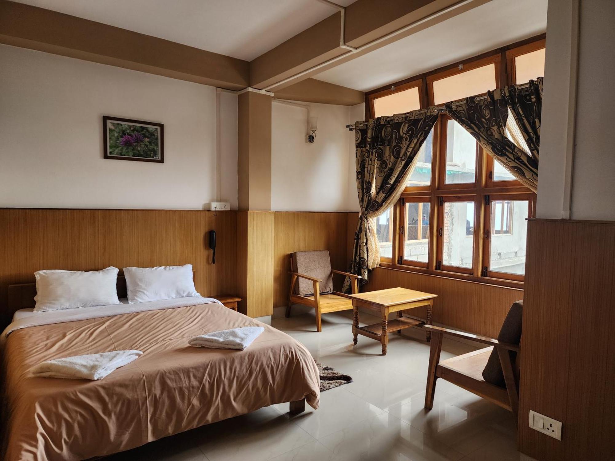 Hotel The Oak Tawang Zewnętrze zdjęcie